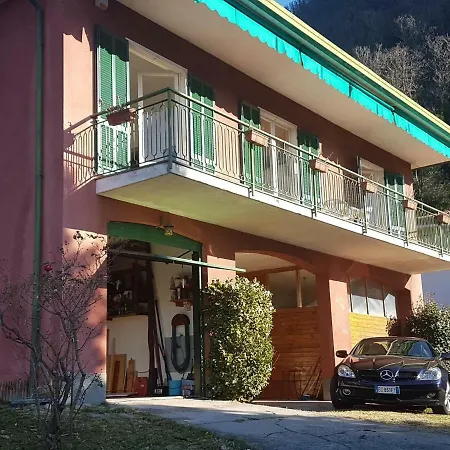 Holiday In Mombello 36945 Ferienhaus